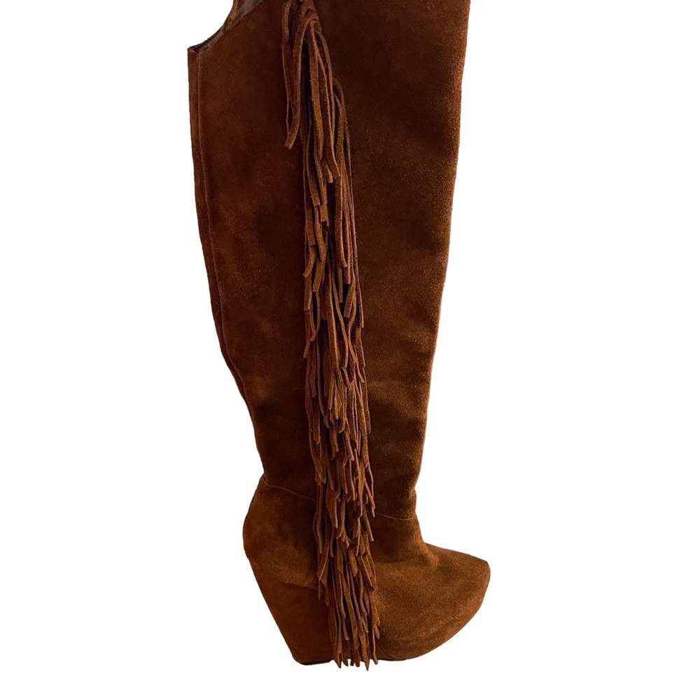 STEVE MADDEN Badgess tall fringe wedge boot tan 9 Leather upper